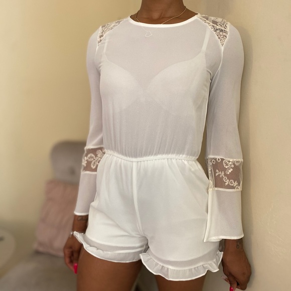 Romantic Lace White Romper - Picture 4 of 8